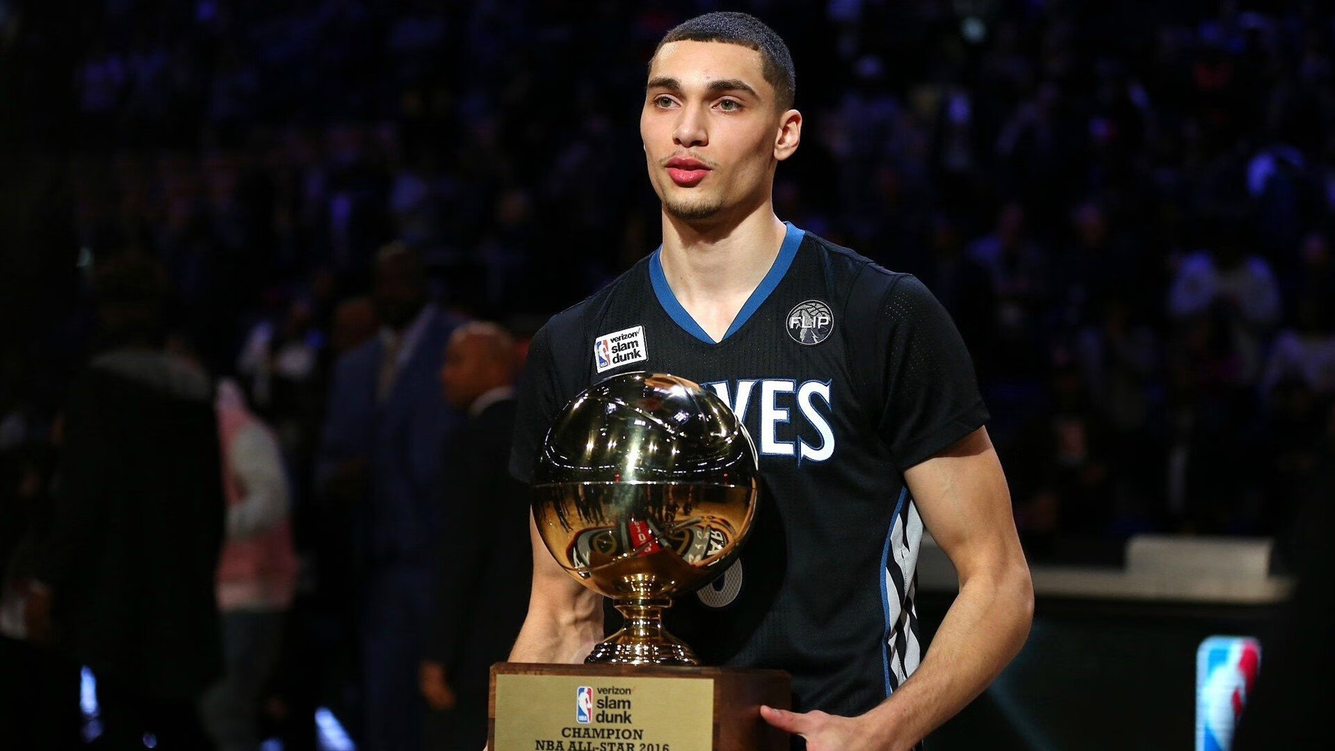 76人冲击东部冠军，恩比德期待突破，76人恩比德几号球衣