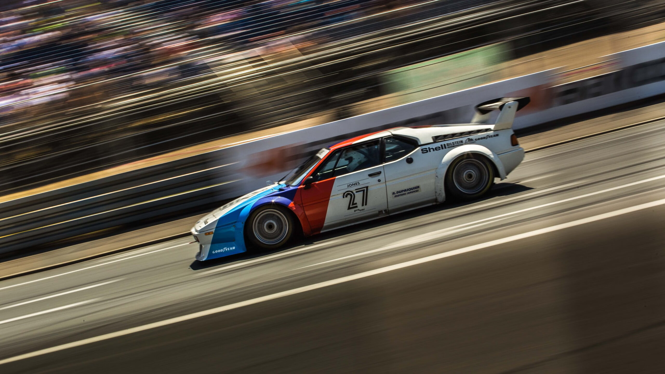 爱游戏-“德甲激烈角逐，冠军之争逐日明朗”，德甲冠名