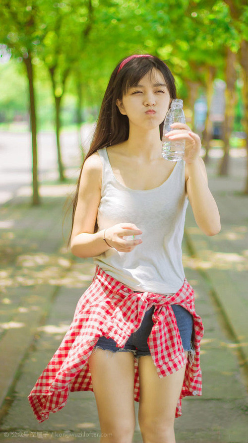 AYXSPORTSAPP-球场悬念：未来季后赛的热门对阵预测，季后赛预测图制作