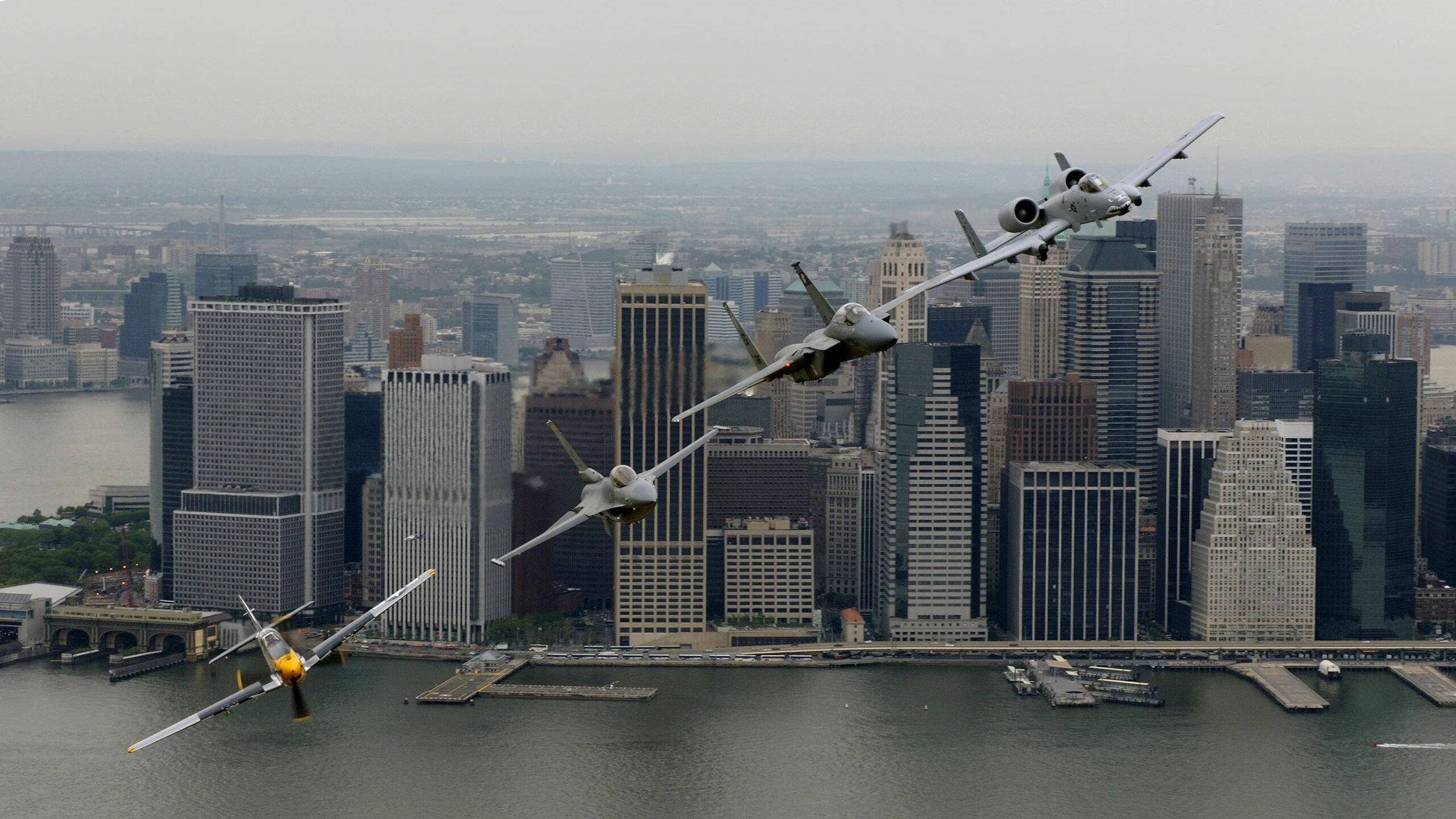 才情横溢，年轻球员赛场上大放异彩，年轻人球队比赛