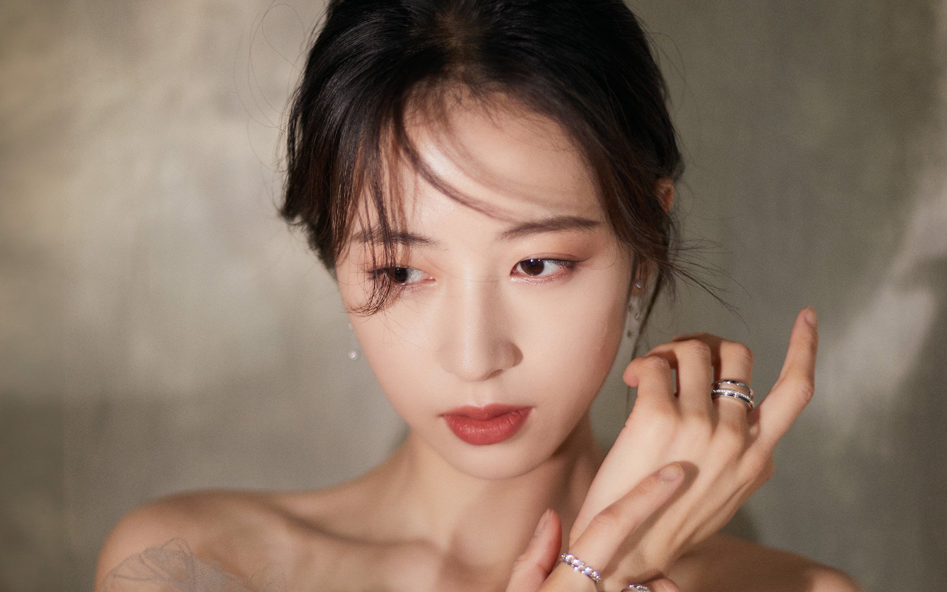 爱游戏中国官方登录入口网站-特斯·冯·迪克：精准的定位球助攻能力，为南非队提供进攻威胁，冯 斯特拉客